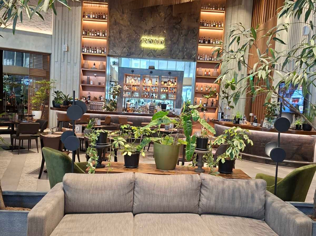 Brittany Hotel主图