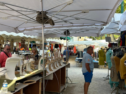 Place Des Lices Market-圣特罗佩斯必去景点