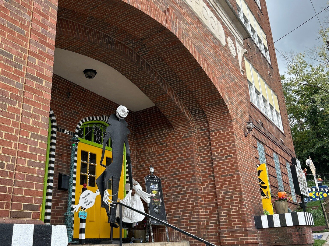 Gary Bowling's House of Art-Bluefield必去景点