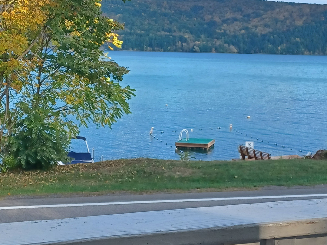 Lake View Motel主图