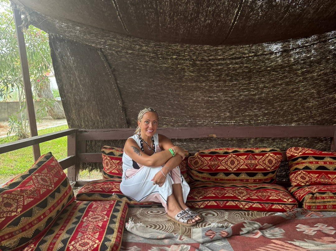 Flora Hotel Suites主图