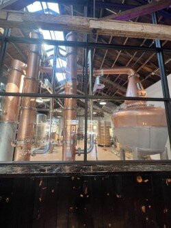 Loon Liquors Distillery & Pizzeria-诺斯菲尔德必去景点