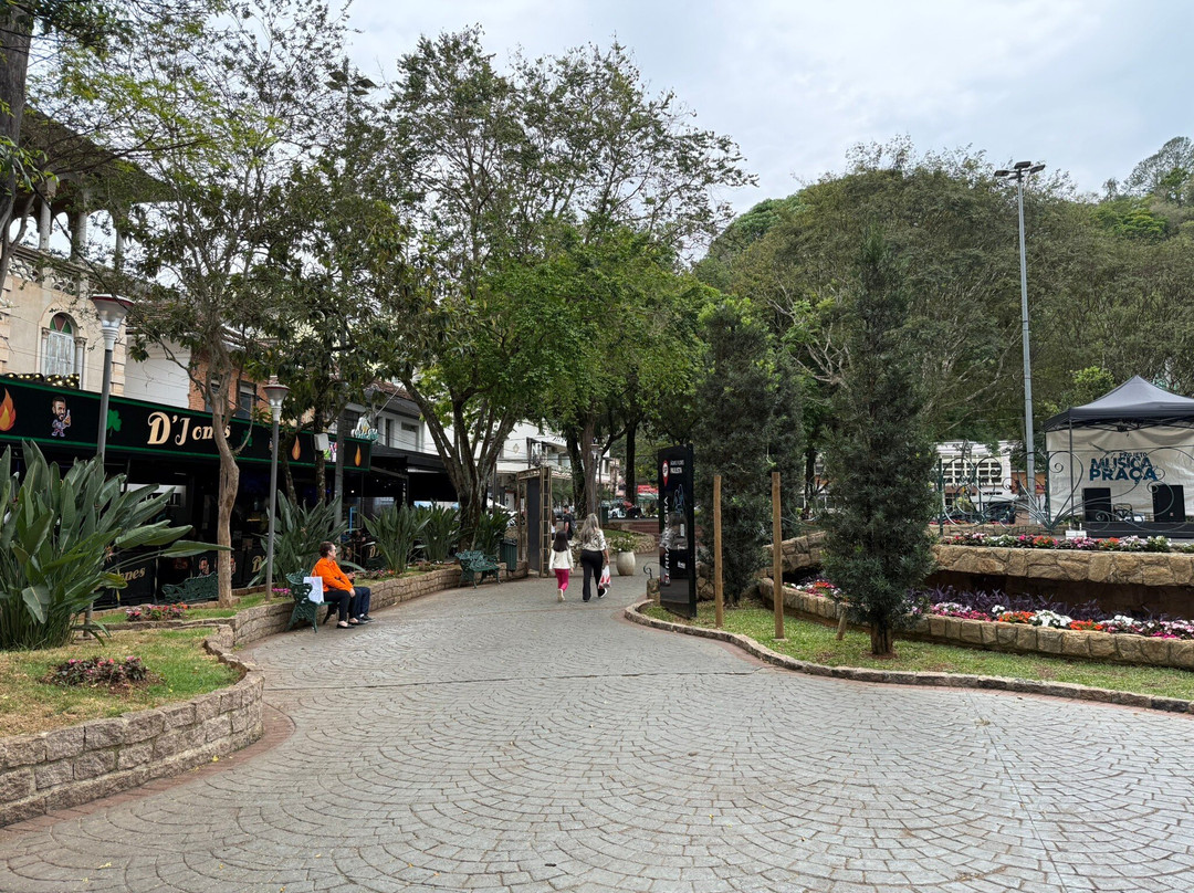 Praca Prefeito Joao Zelante-塞拉内格拉必去景点