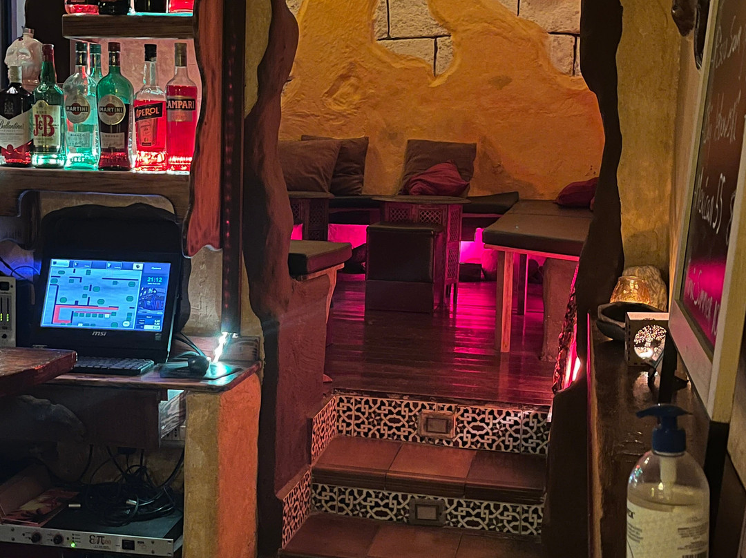 Elements Cocktail Bar-德拉克鲁兹索尔港必去景点