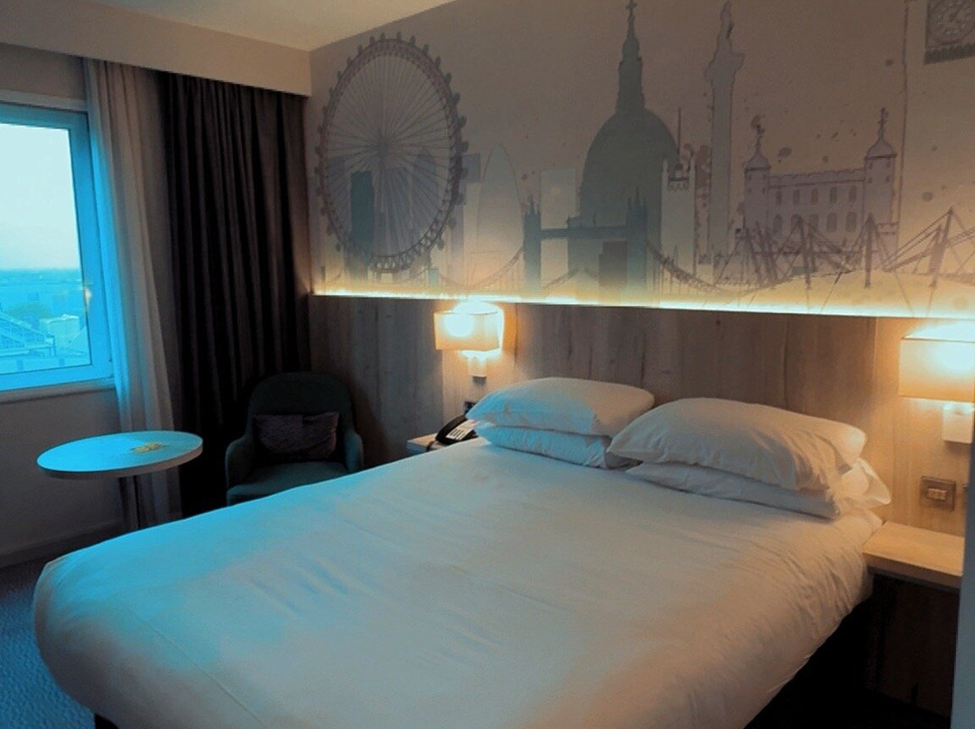 克罗伊登Jurys旅馆主图