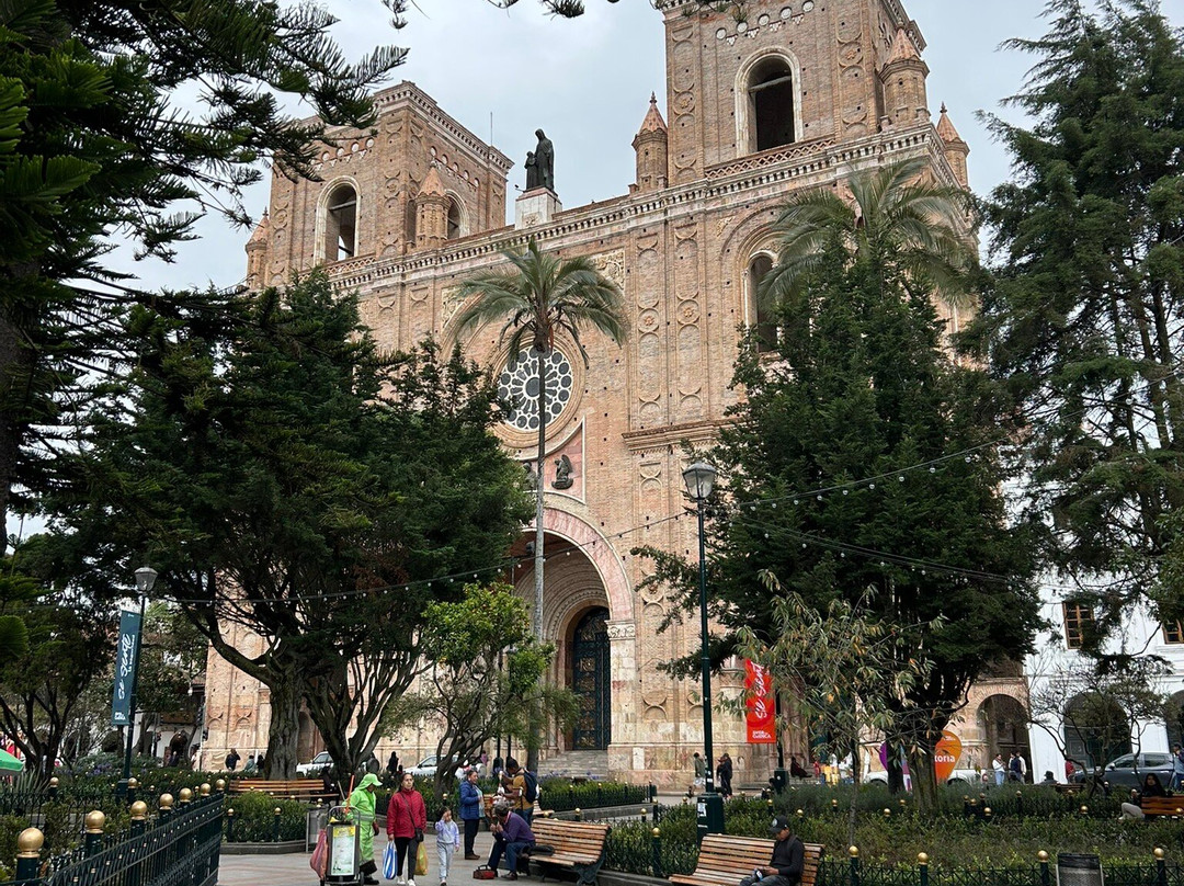 Plaza Abdon Calderon-昆卡必去景点