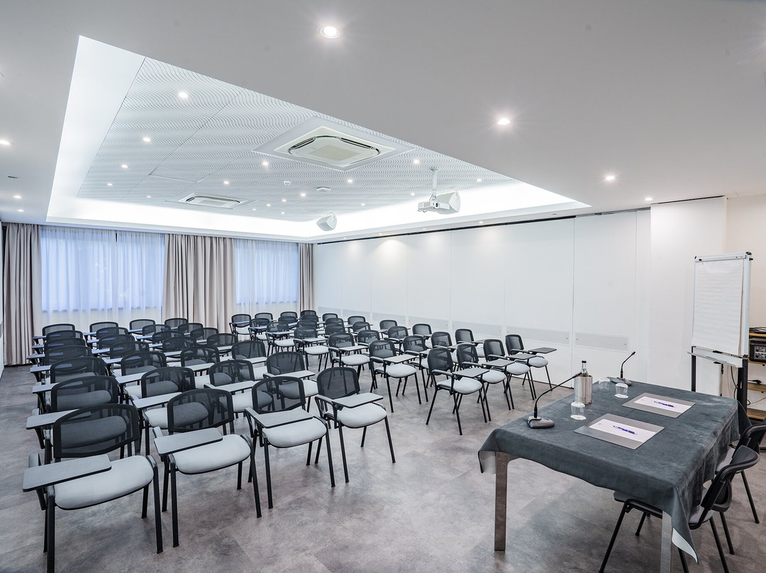 伯格纳机场联盟酒店主图