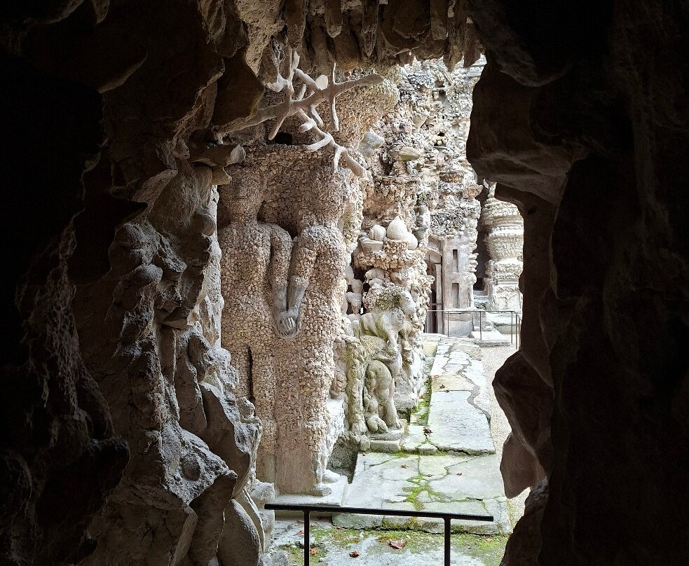Palais Ideal du Facteur Cheval-Hauterives必去景点