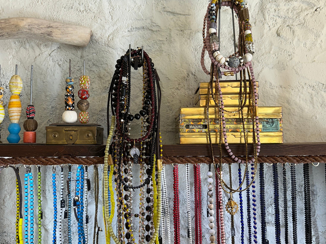 Strongbeads-Skala Eresou必去景点