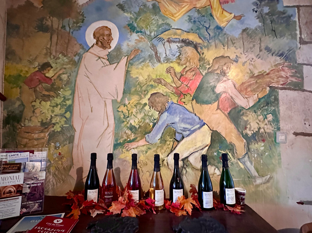 Champagne Monial-Colombe-le-Sec必去景点