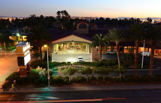 亚历克西斯公园全套房度假酒店主图