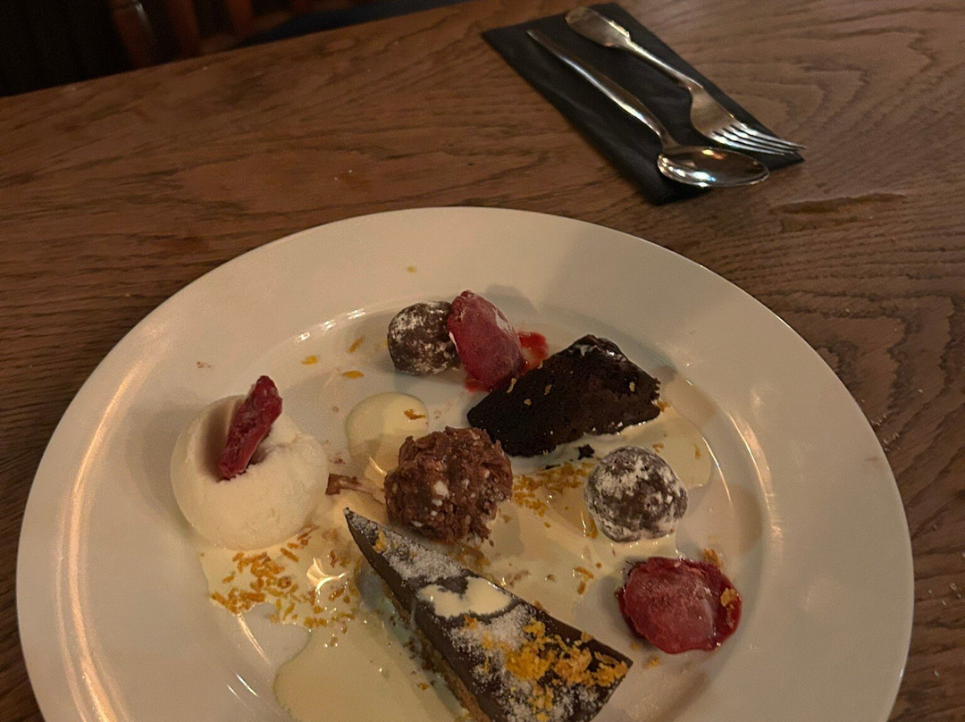 The Eliot Arms主图