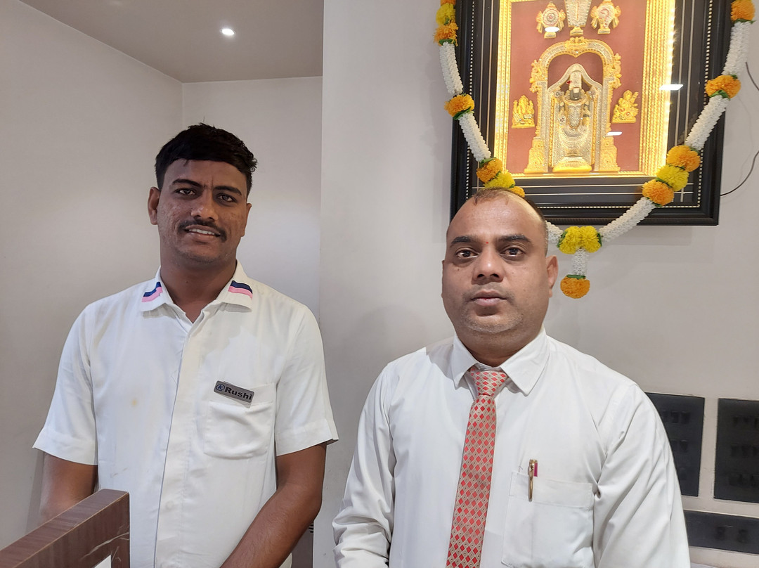 Kyriad Hotel Solapur by OTHPL主图