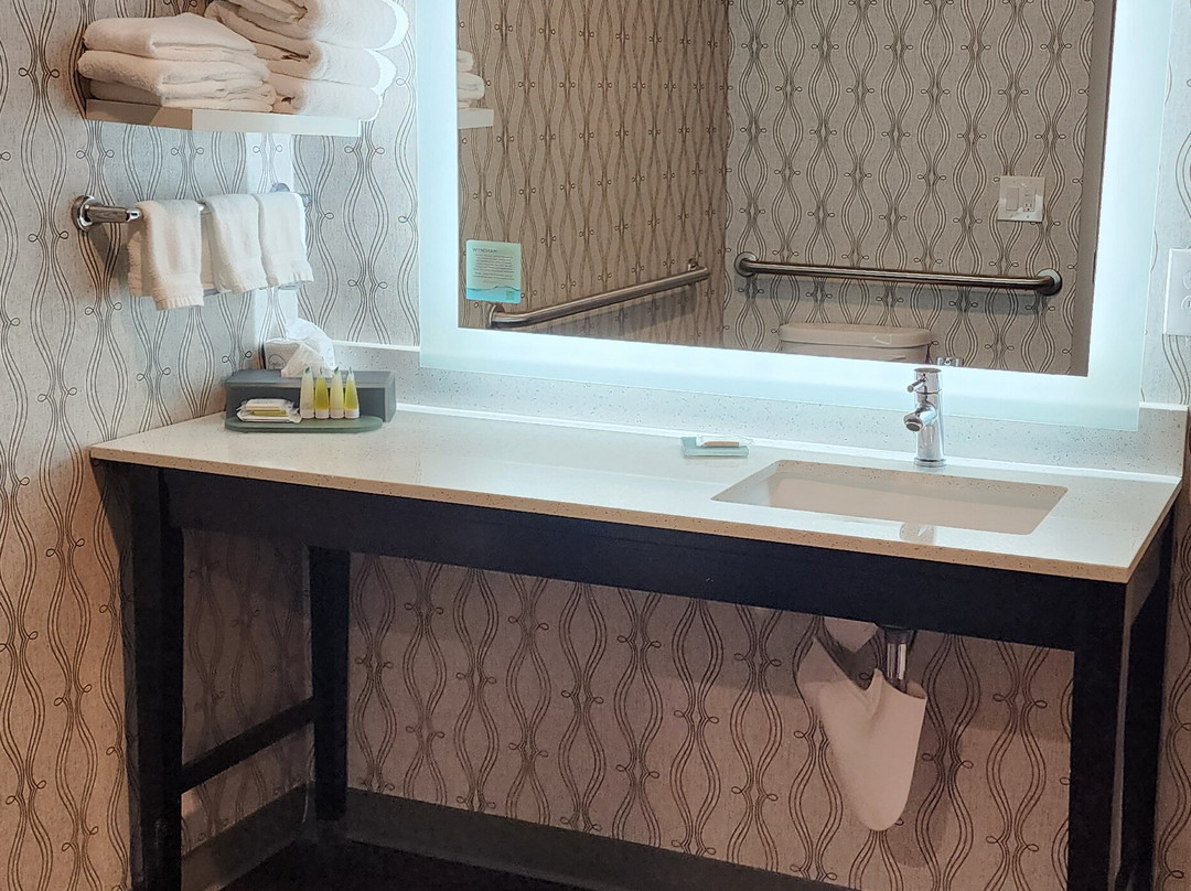 La Quinta Inn & Suites by Wyndham Aberdeen-APG主图