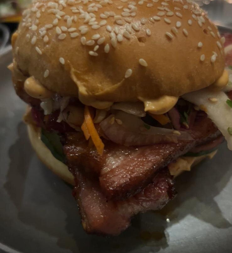 COALHOUSE - Brew & Que