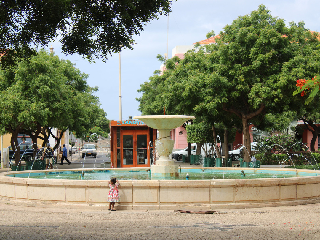 Praca Alexandre Albuquerque-培亚必去景点