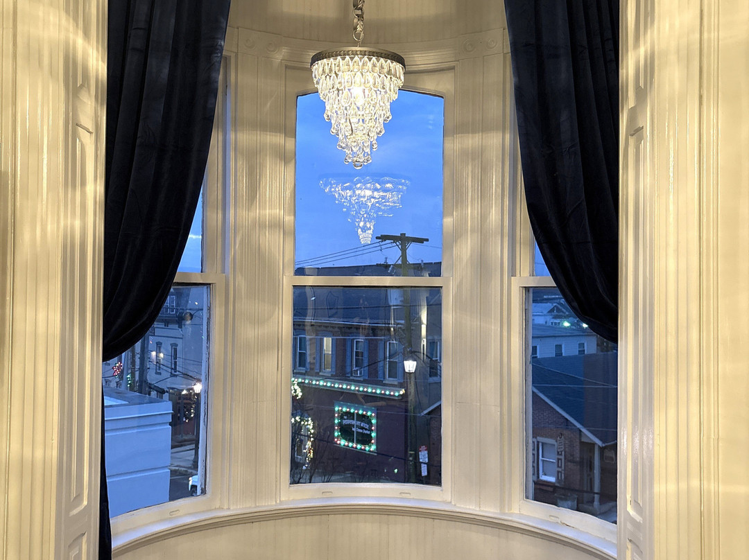 The Atherton Inn主图