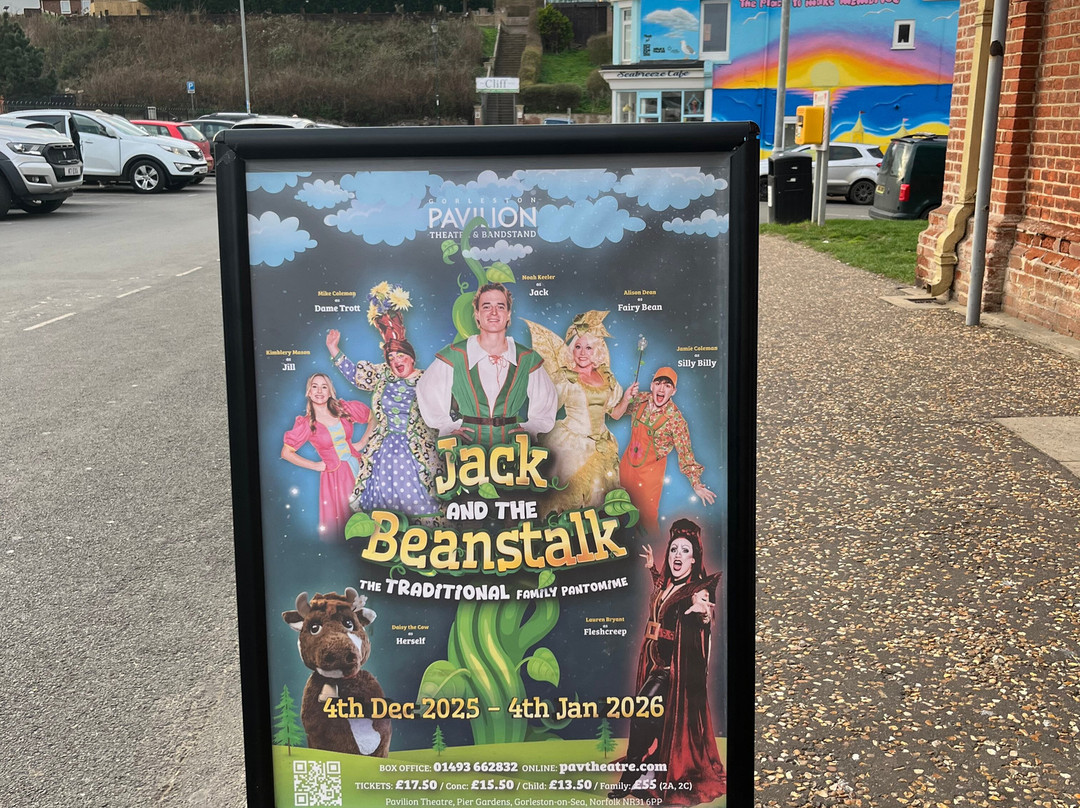 Pavilion Theatre & Bandstand Gorleston-Gorleston-on-Sea必去景点