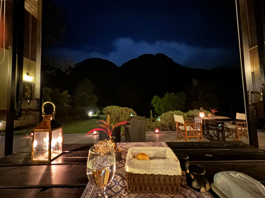 Rosewood Manor主图