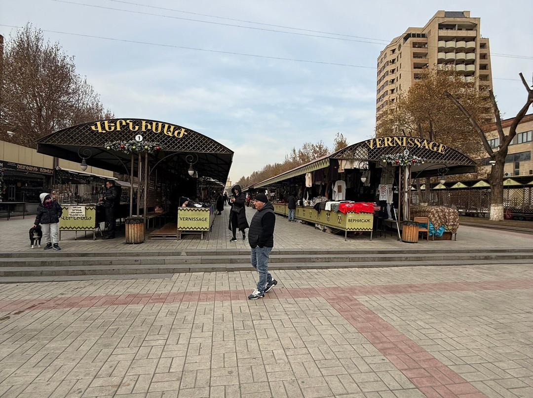 Vernissage Market-埃里温必去景点
