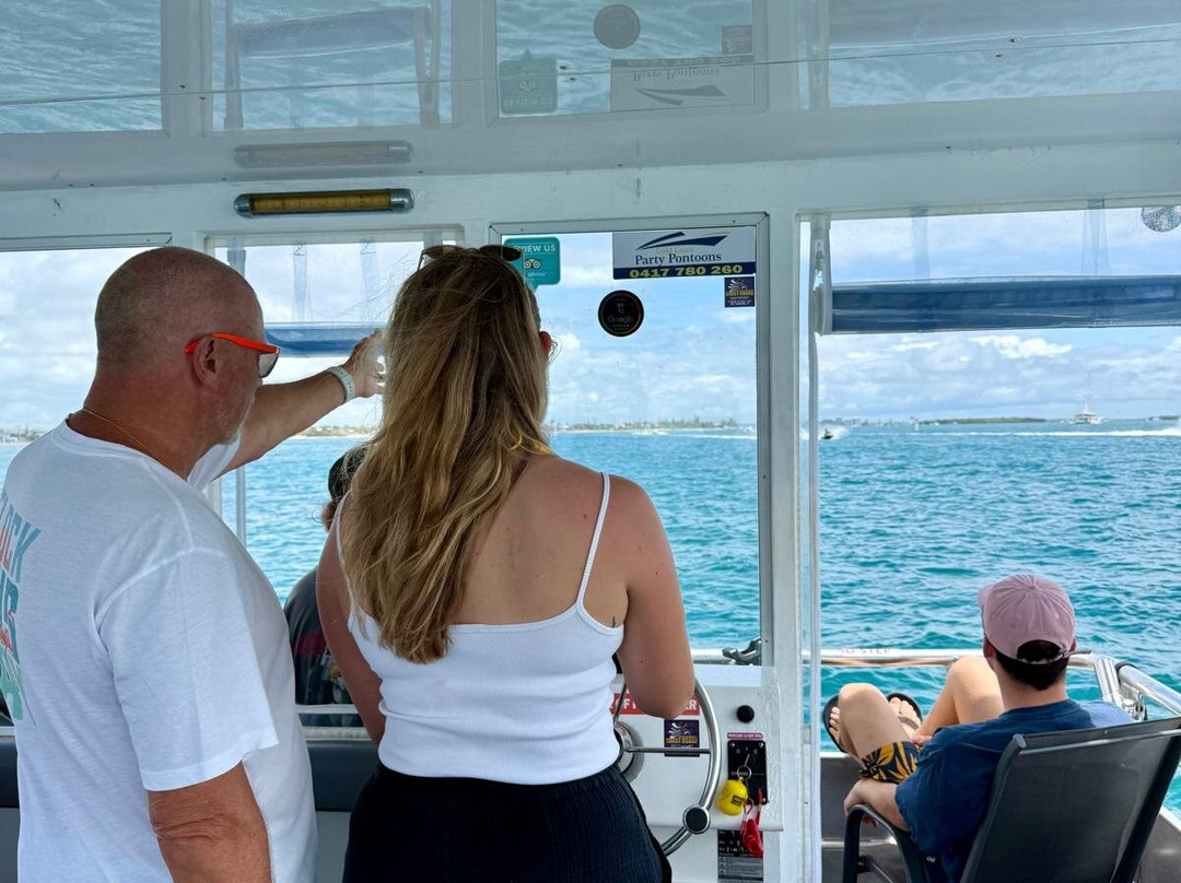 Gold Coast Party Pontoons-Runaway Bay必去景点