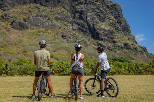 迪娜罗宾酒店高尔夫及水疗中心主图