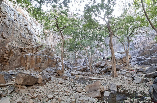 Garbhaji Falls-阿尔瓦必去景点