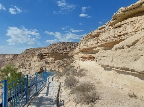 Becket Ata Mosque-阿克涛必去景点
