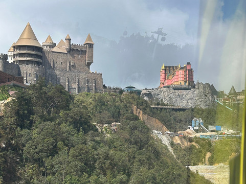 Sun World Ba Na Hills Cable Car-岘港必去景点