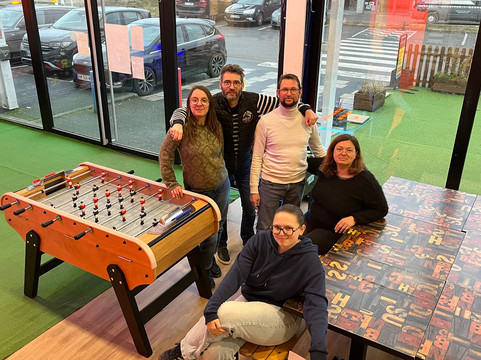 CrazySchool-Cranves-Sales必去景点