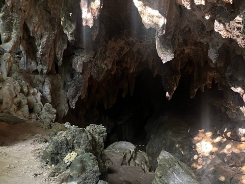 Jyane Caves-宇流麻市必去景点