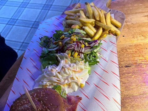 The Fox and Hounds-Wroughton必去景点