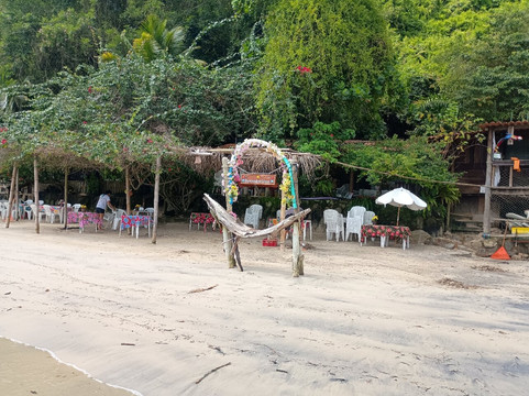 Praia Ilha do Pelado-帕拉地必去景点