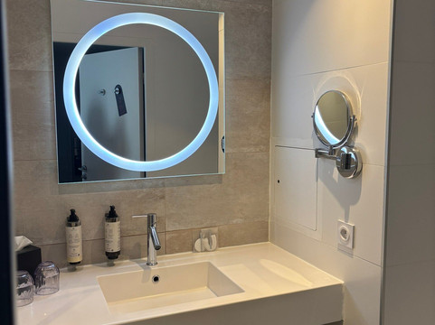 巴黎克里希印刷厂酒店主图