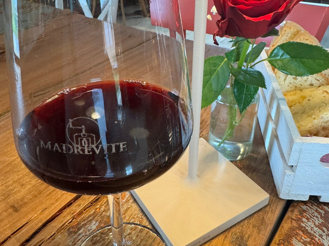 Cantina Madrevite-Castiglione del Lago必去景点