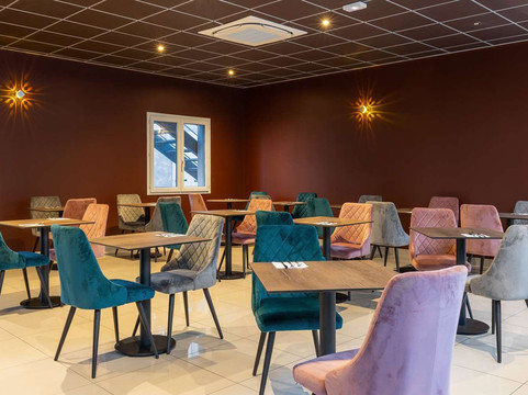 贝斯特韦斯特波城莱斯卡尔机场酒店& SPA