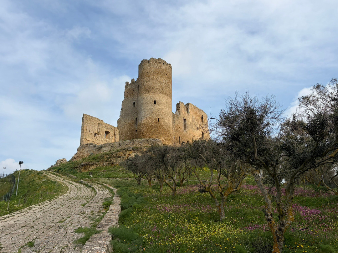 Castello di Mazzarino - U Cannuni-Mazzarino必去景点