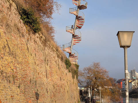 Berblinger Turm-乌尔姆必去景点