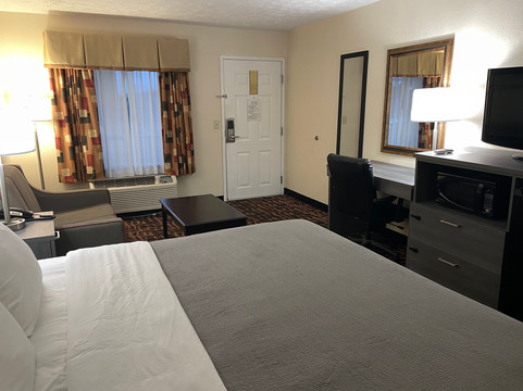 达洛尼加大学附近凯艺酒店主图