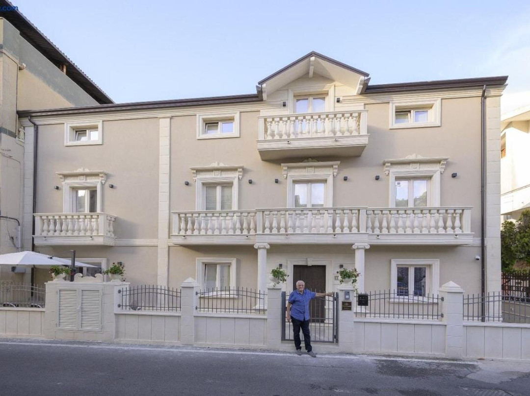 Morrone Inn
