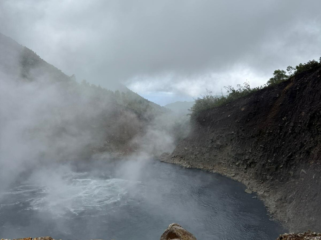 Boiling Lake-Morne Trois Pitons National Park必去景点