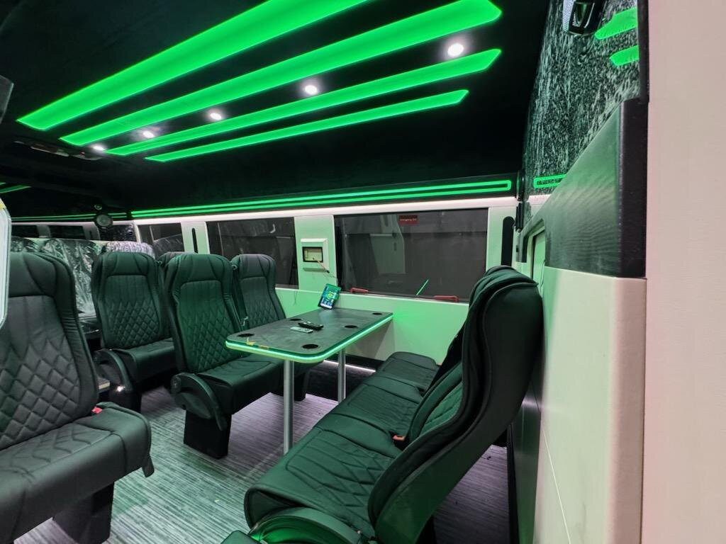 Dreamride Luxury Limos & Partybus Fort Lauderdale, Plam Beach, Miami-劳德代尔堡必去景点