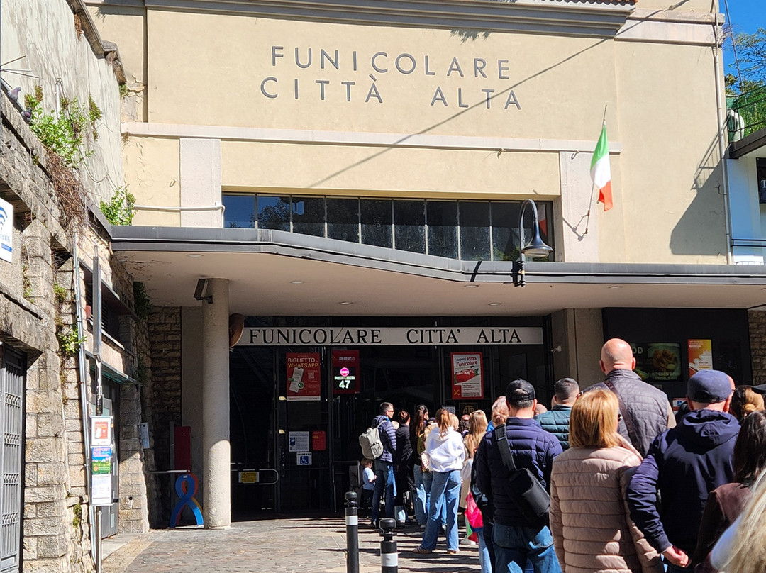 Funicolare Bergamo Alta-贝加莫必去景点