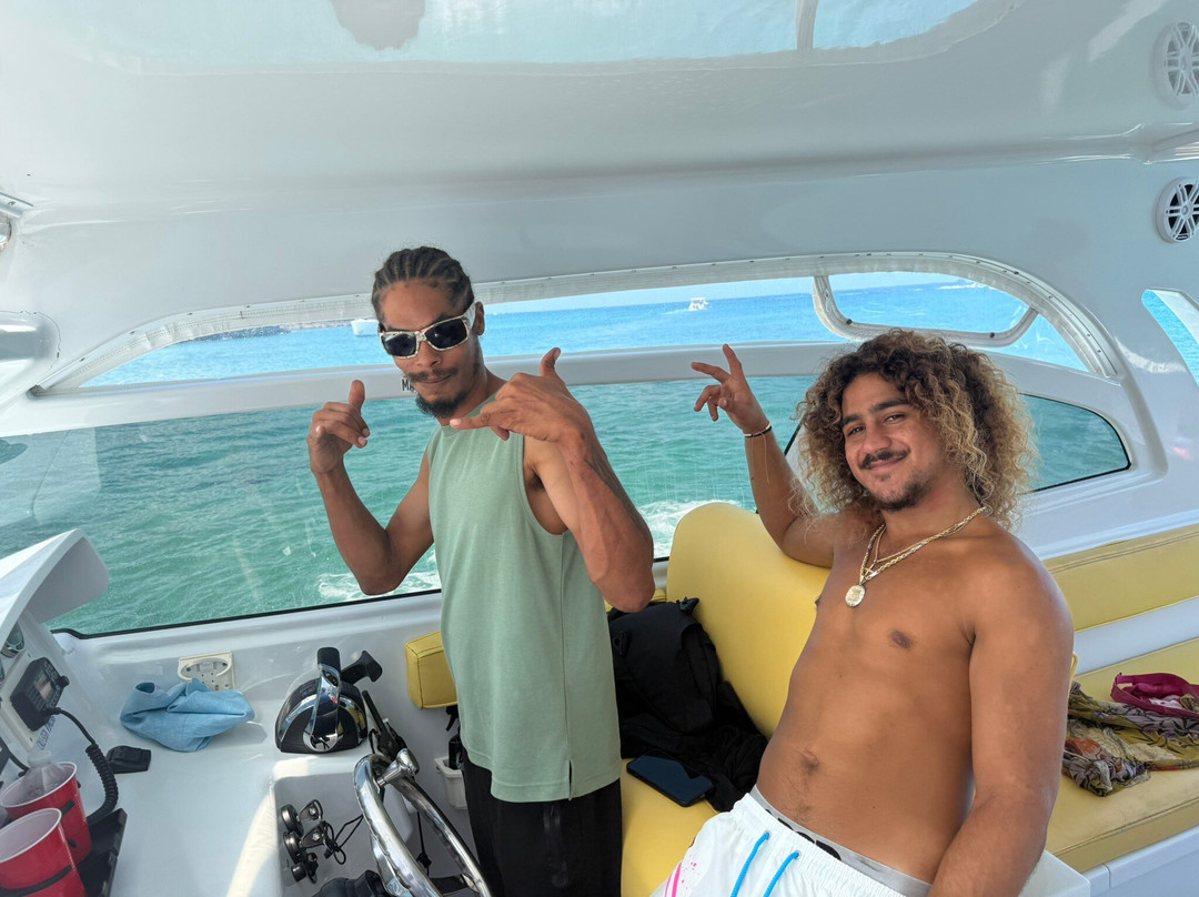 Captain Alan's Boat Charters-Oyster Pond必去景点