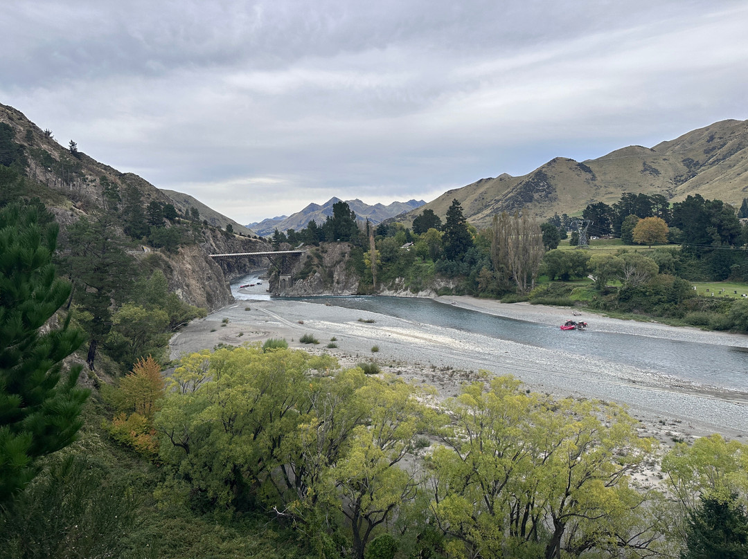 Waiau Ferry Bridge-汉默温泉必去景点