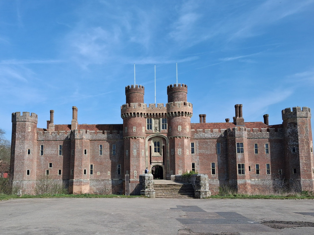 Herstmonceux Castle-Hailsham必去景点