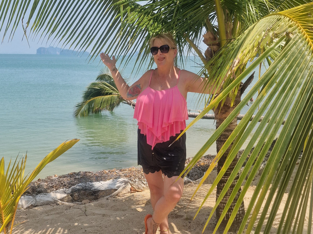 普吉阁遥岛树屋别墅度假村 - 限成人主图