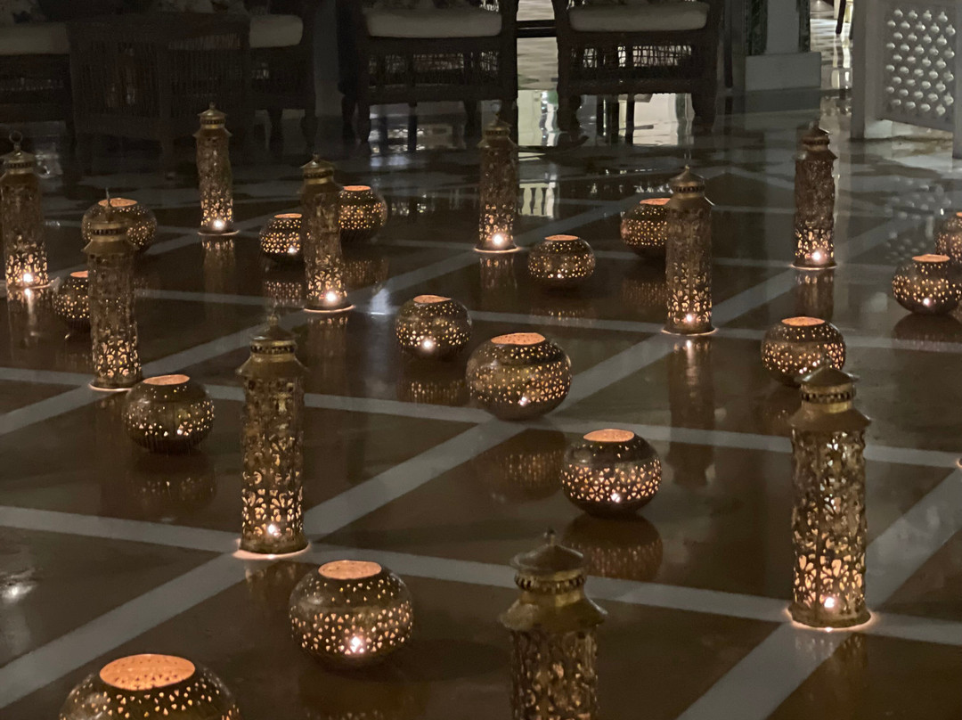 泰基湖宫酒店主图