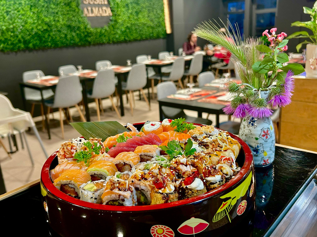 Sushi Almada -Restaurante Japonês e Bar
