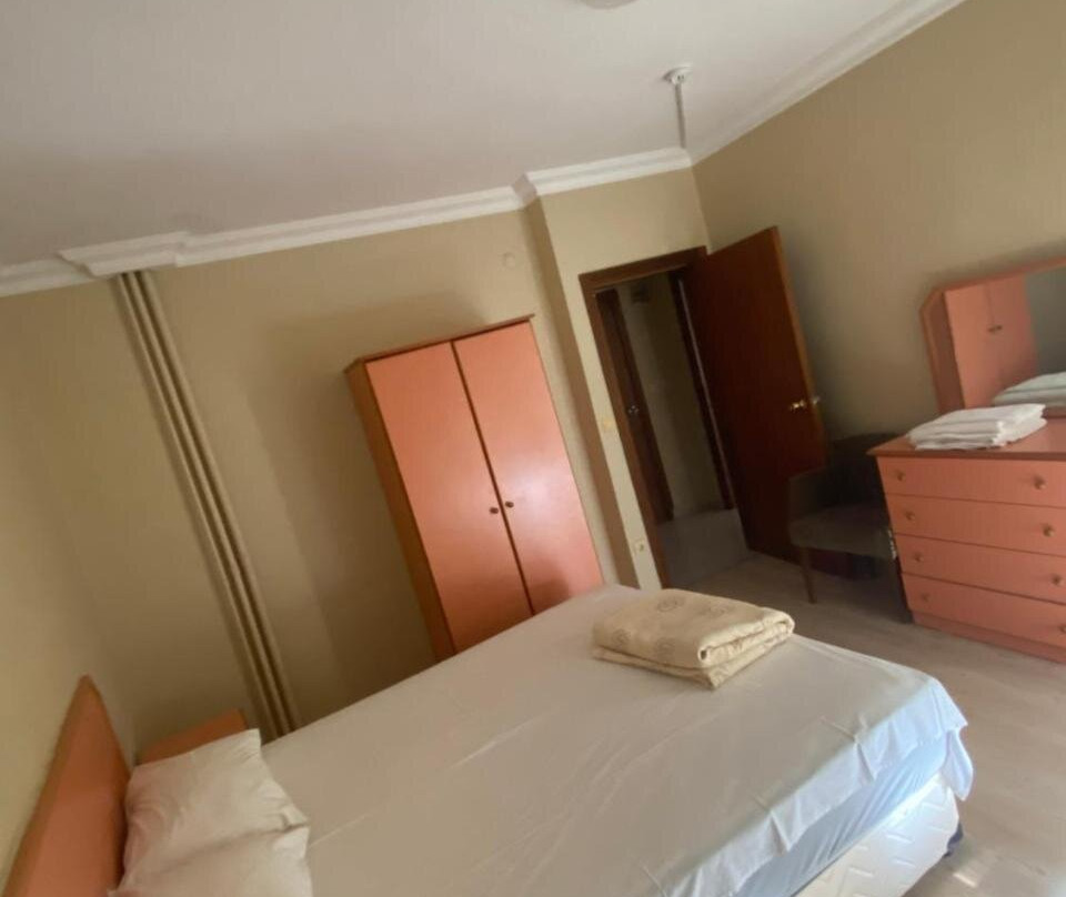 Otel